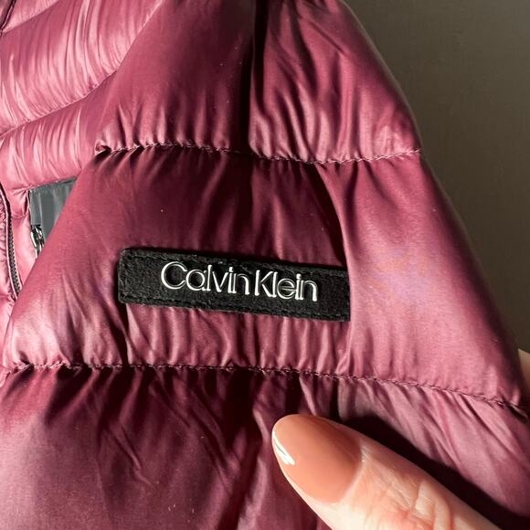 Calvin Klein Puffer Jacket Women's Small Premium Down Packable Lightweight Hood - Picture 8 of 12